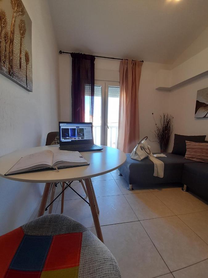 Apartmán El Sol Néa Péramos Exteriér fotografie
