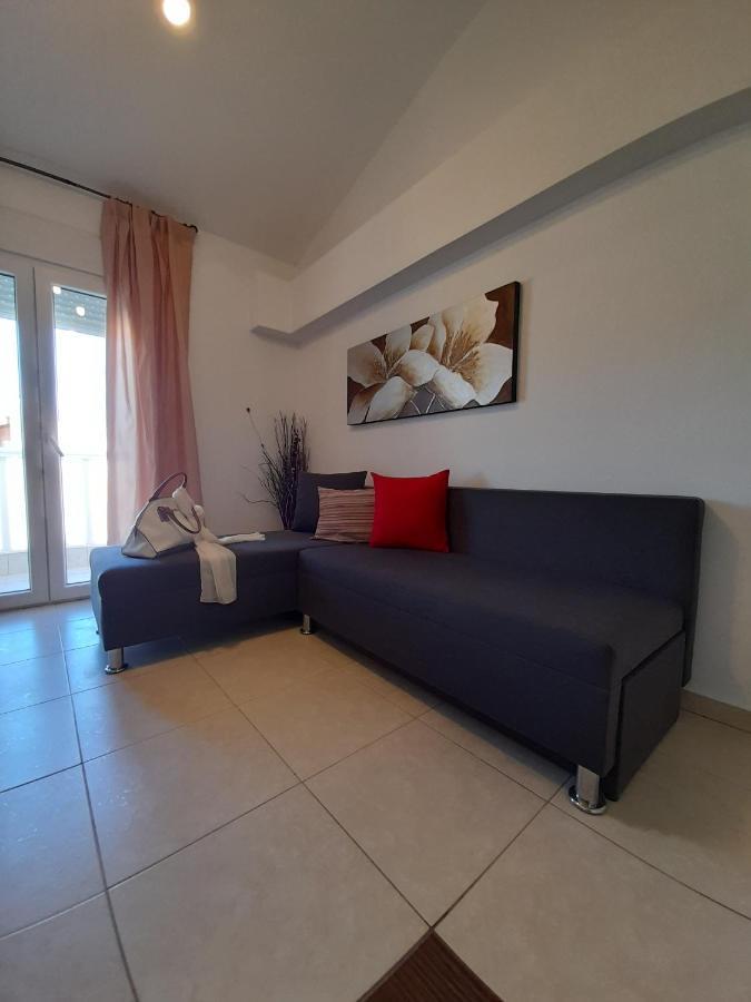 Apartmán El Sol Néa Péramos Exteriér fotografie
