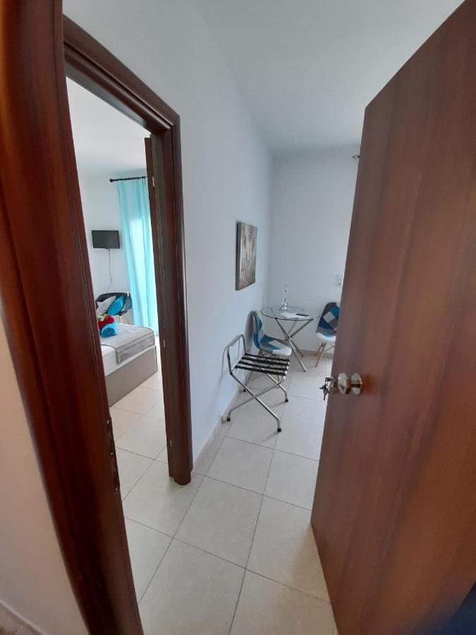 Apartmán El Sol Néa Péramos Exteriér fotografie