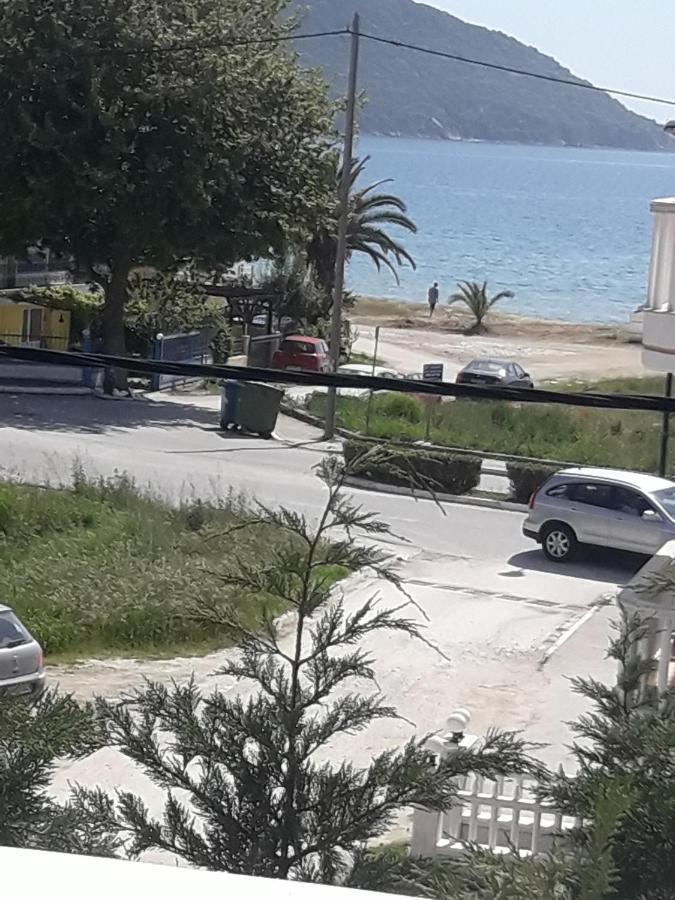 Apartmán El Sol Néa Péramos Exteriér fotografie